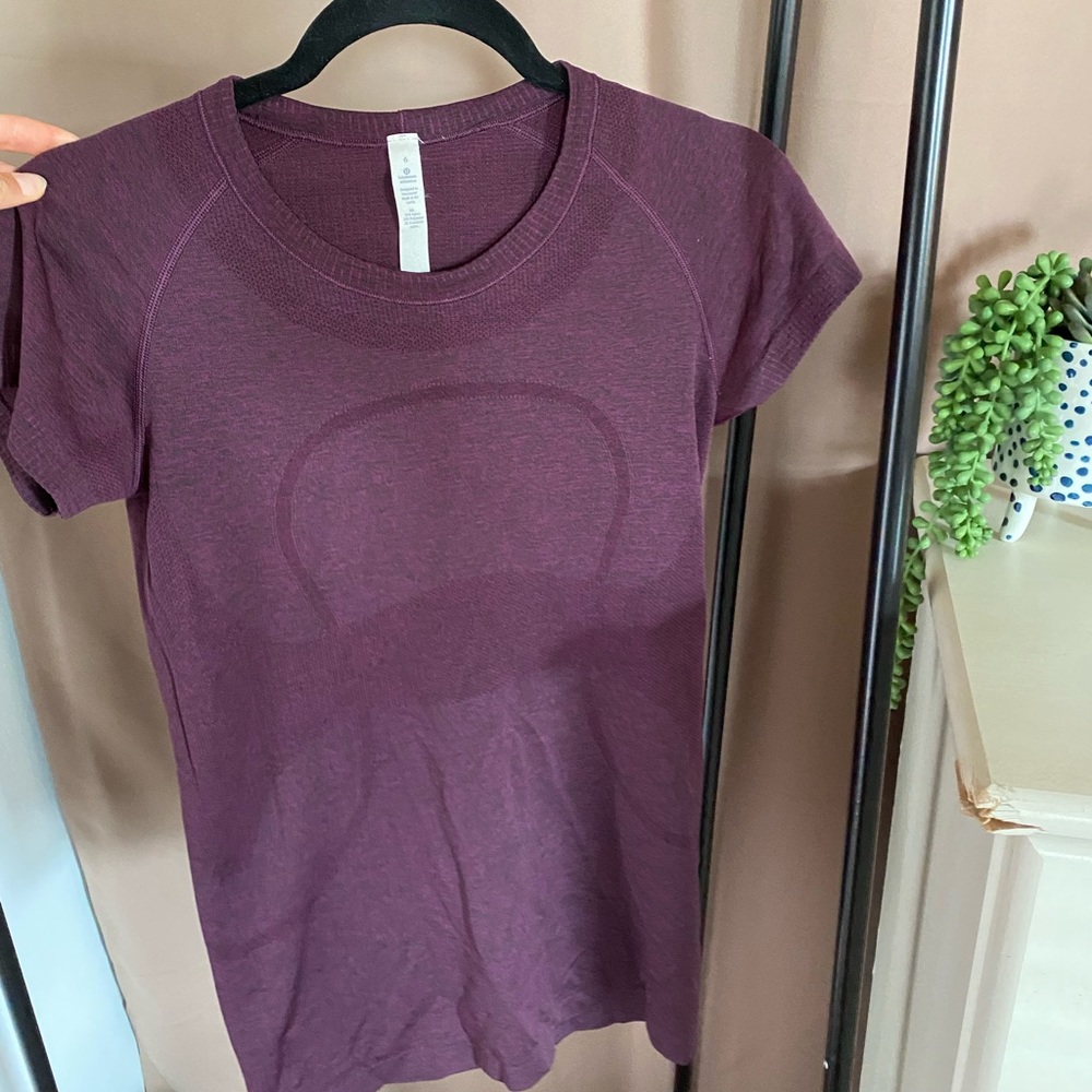 lululemon athletica Purple Short Sleeve Tee